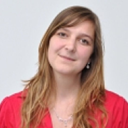 Dr. Tereza Pavlu
